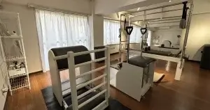 【レビュー】Dee Pilates(ディーピラティス)でパーソナルマシンピラティス体験